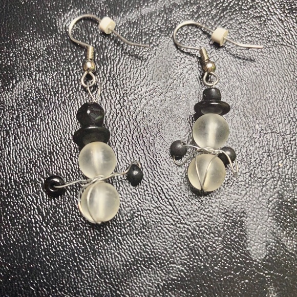 Handcrafted Beaded Frosted Snowman Earrings - Picture 1 of 4